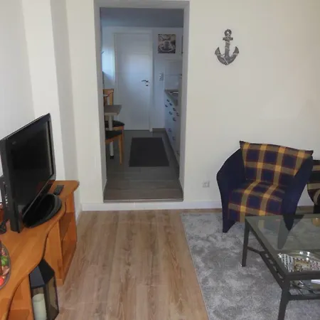 Ferienwohnung Unner Deck aber schick Stralsund Exterior foto