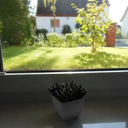 Ferienwohnung Unner Deck aber schick Stralsund Exterior foto