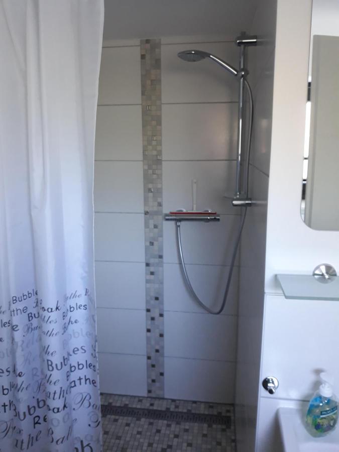 Apartment Unner Deck Aber Schick